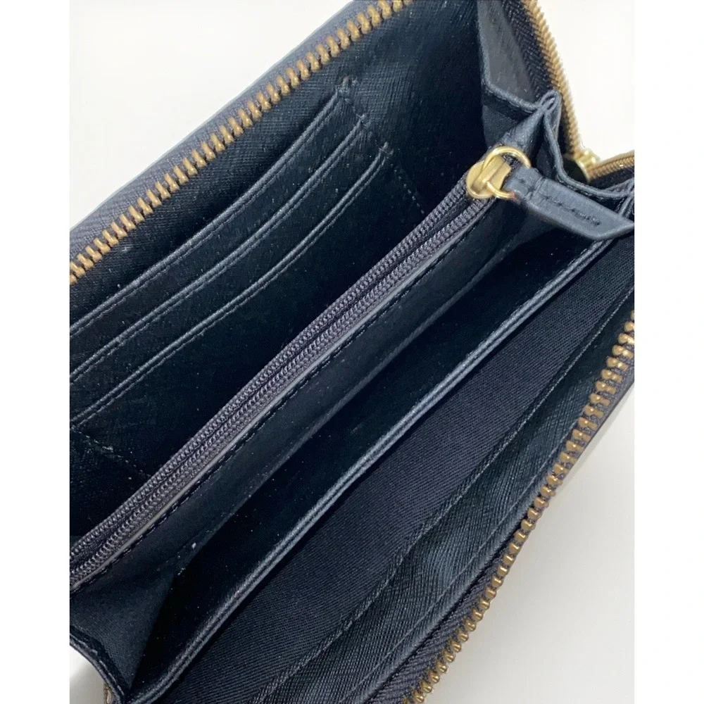 Fossil Black Leather Zip Around Wallet Gold Tone Hardware Continental